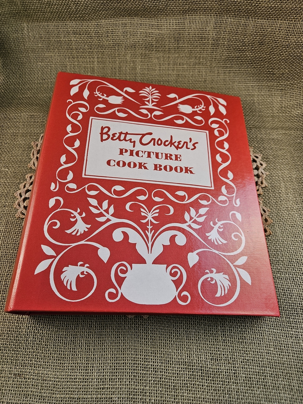 Betty Crocker's Picture Cook Book "Big Red" Vintage Repro Of Classic 60s Edition
